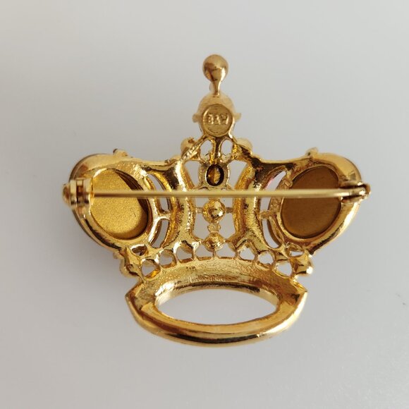 BUTLER AND WILSON 1996  SIGNED VINTAGE CROWN BROOCH - Picture 4 of 8